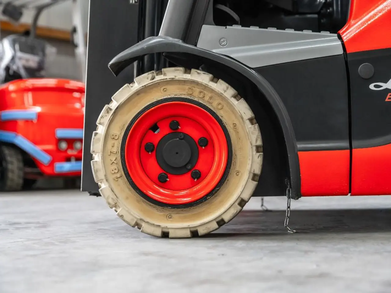 Billede 3 - Linde E 16-02 el-gaffeltruck - 1600 kg, 3140 mm, årg. 2018, 8733 timer - brugt