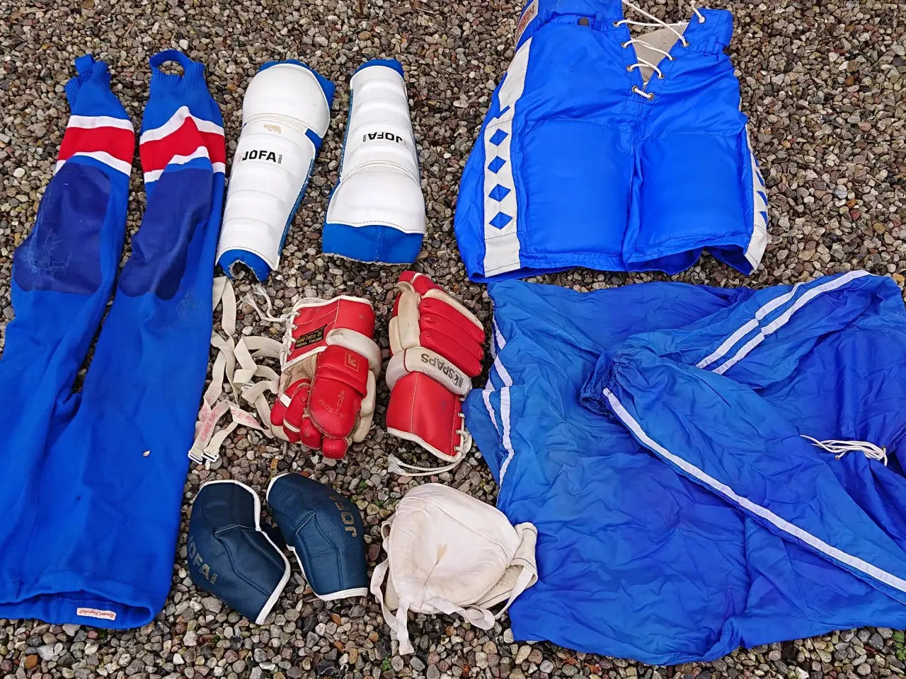 Billede 1 - Ishockey udstyr junior spiller