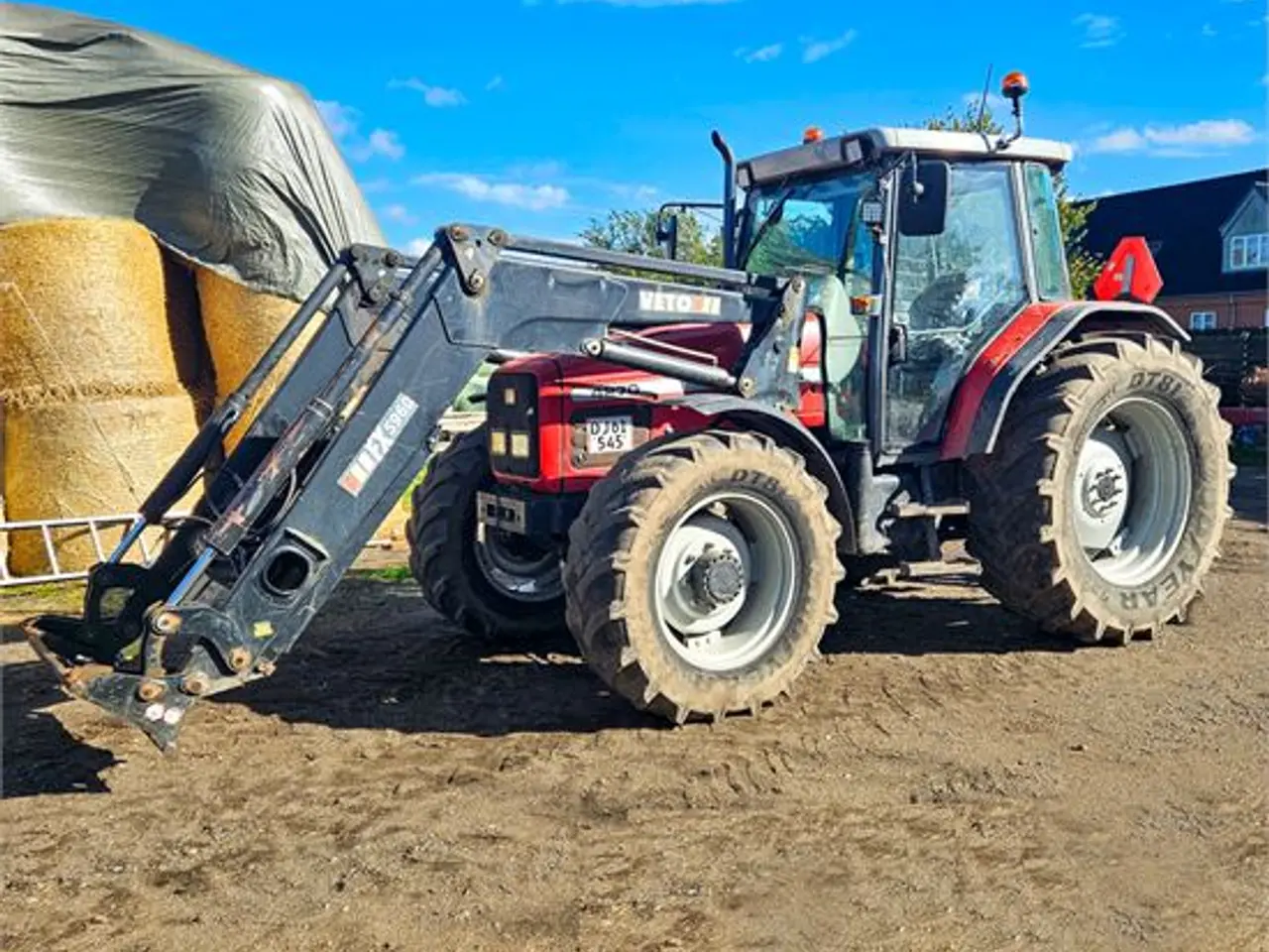 Billede 1 - Massey Ferguson 4270 - 3,9 ton - Veto FX5960 frontloader