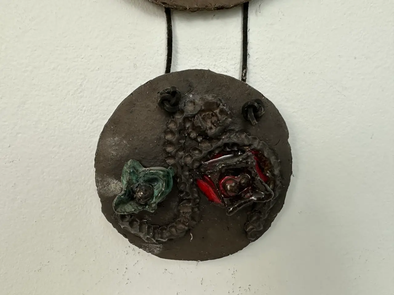 Billede 4 - Væghængt retro relief / keramisk ophæng