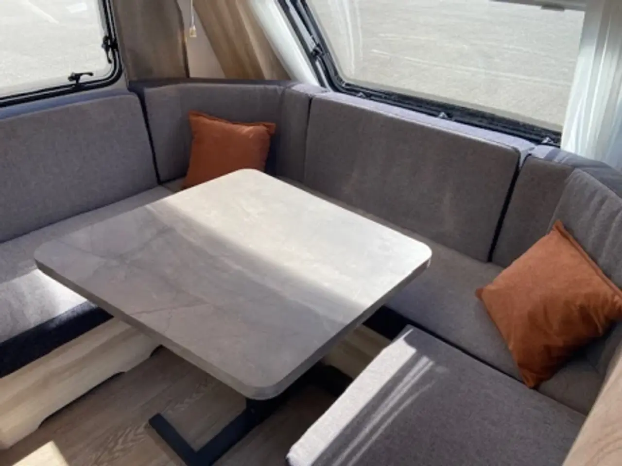 Billede 4 - Hobby De Luxe 460 LU