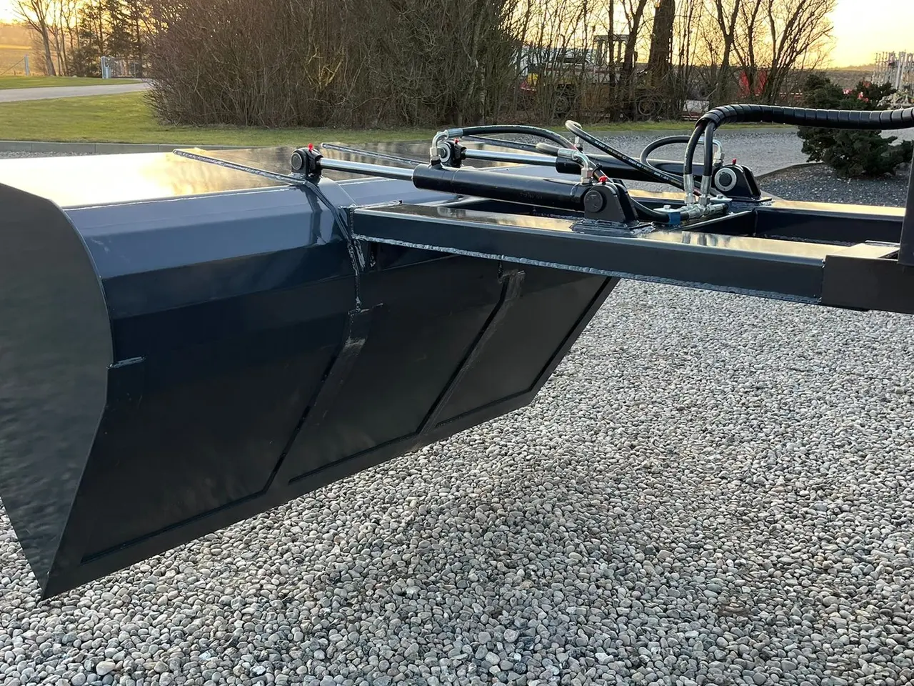 Billede 20 - Limas TRUCK SKOVL 2m bred. til montering på pallegafler