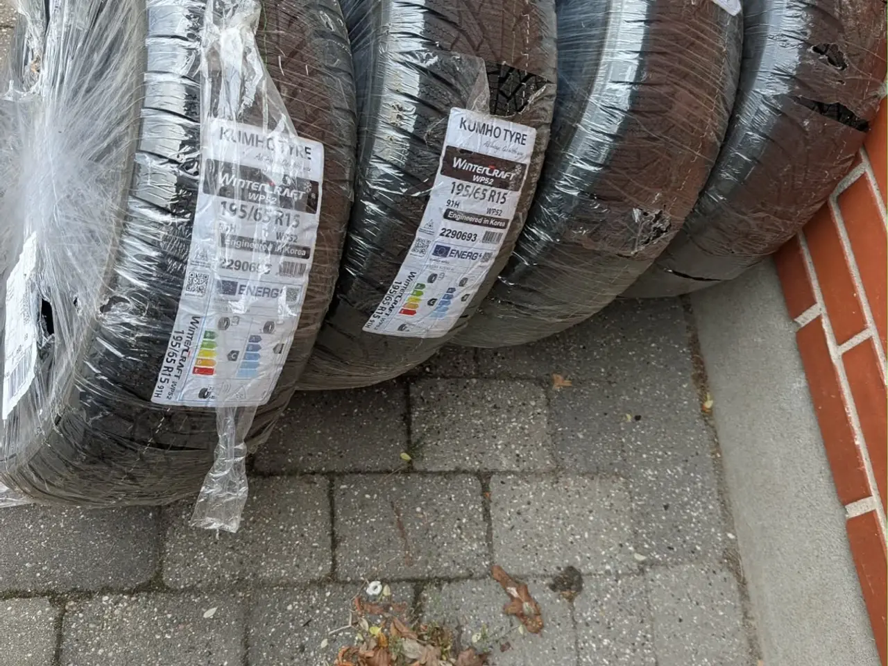 Billede 1 - Helt nye vinterdæk 
