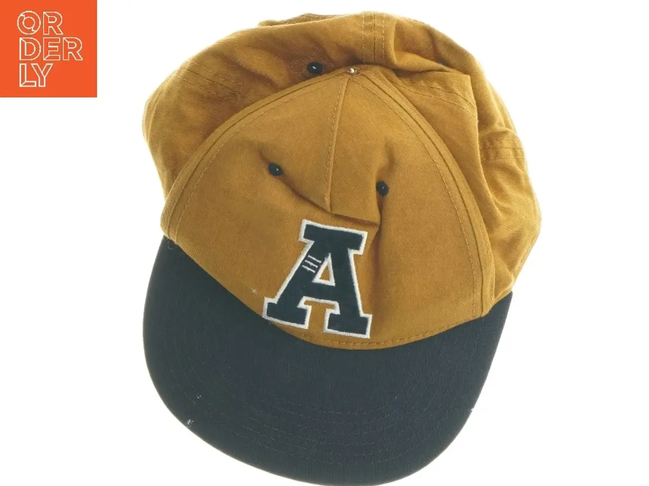 Billede 1 - Baseballkasket med bogstav fra H&M (str. 152)