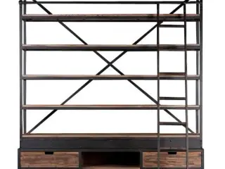 Reol i industrielt design