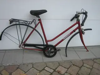 Stel Til Rød Damecykel. IGEN NYPRIS
