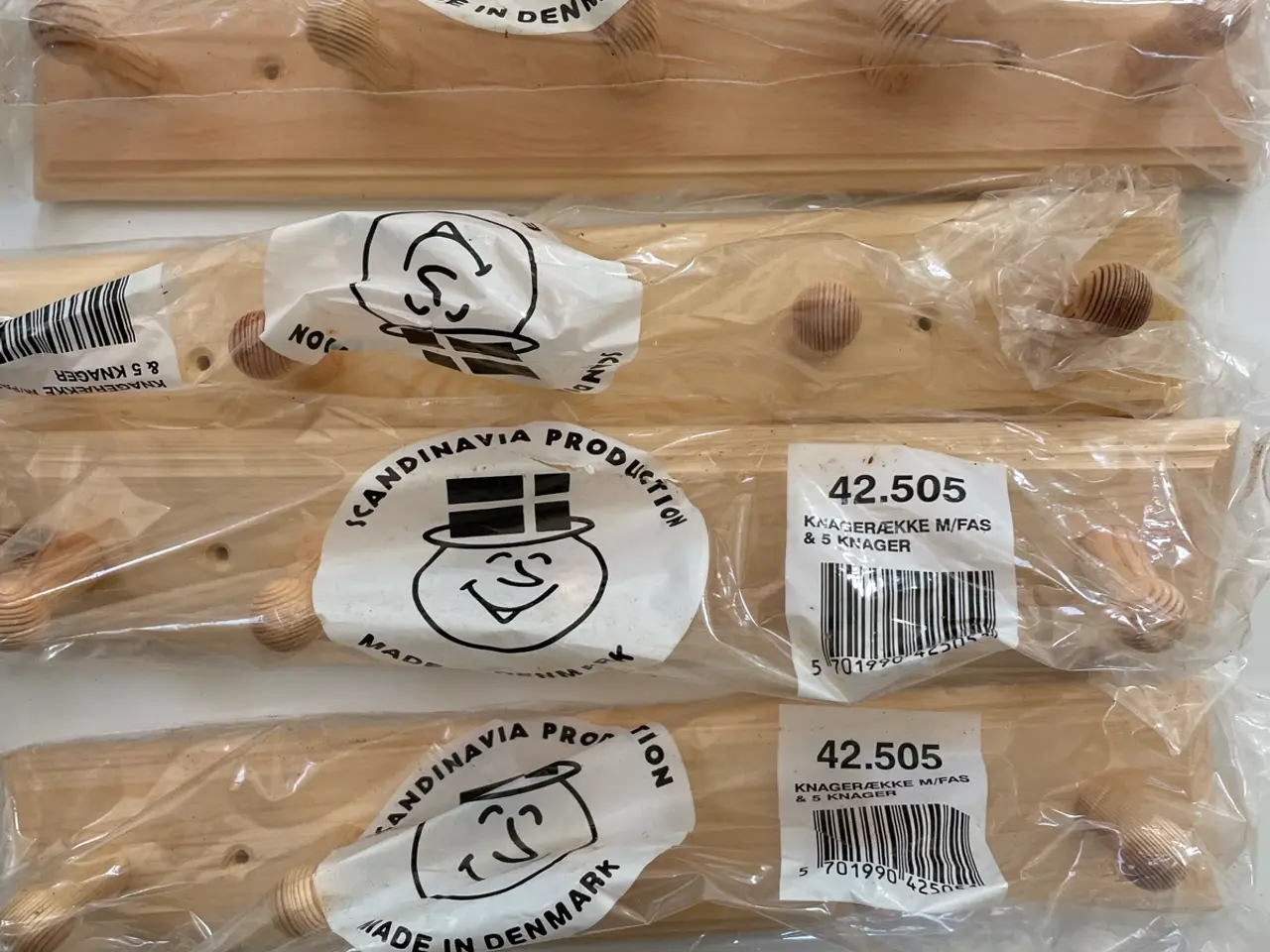 Billede 3 - Knagerække med 5 knager