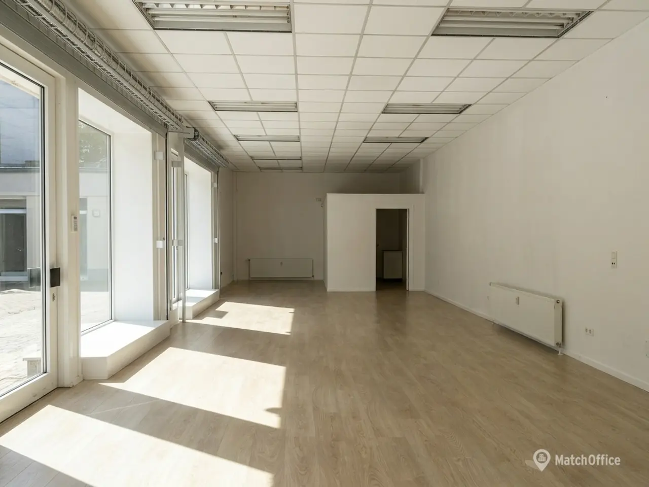 Billede 2 - To Butik / Klinik / Showroom lokaler Odense Centrum