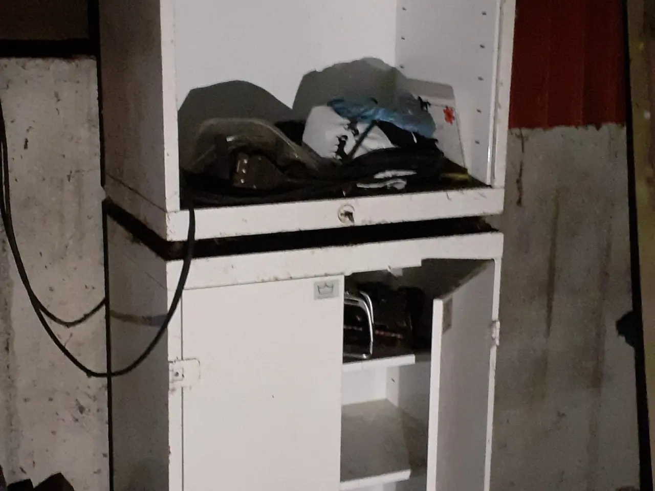 Billede 1 - Heste skab pris pr. stk. 200 kr.