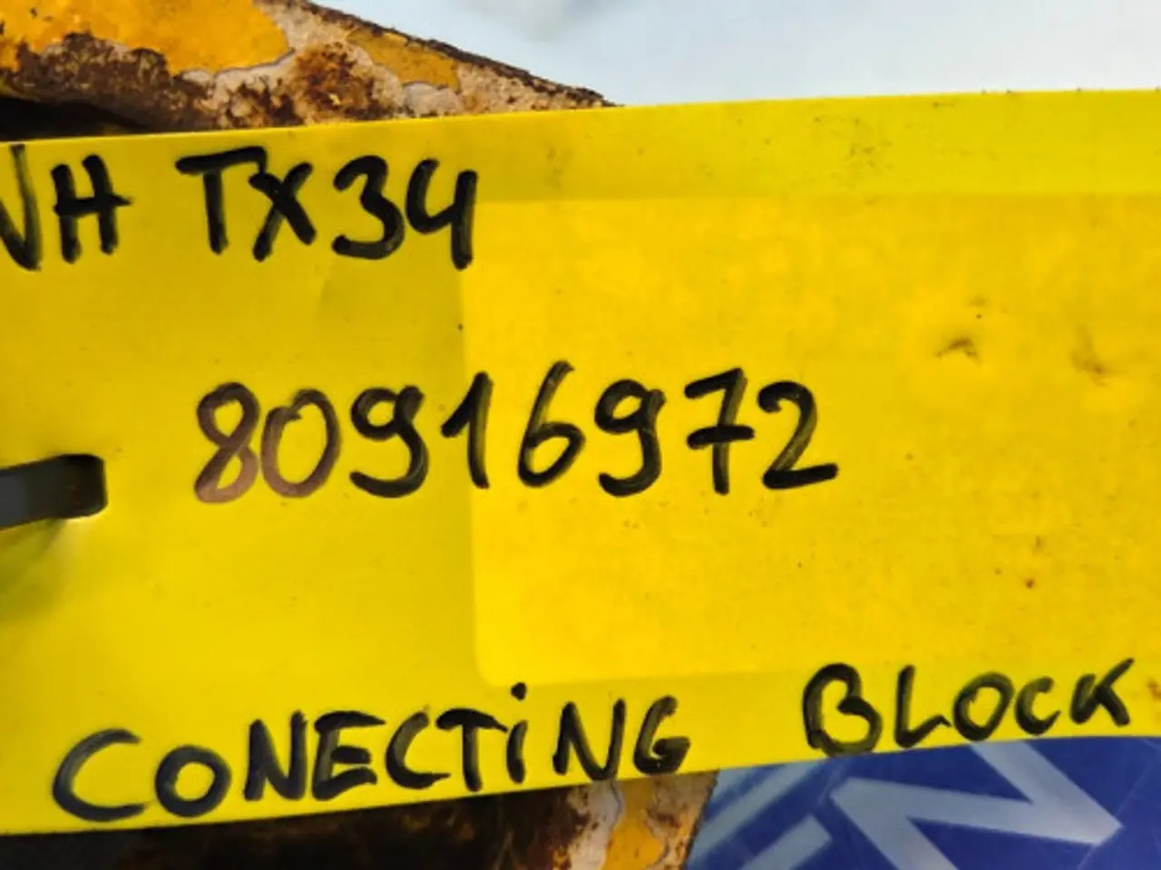 Billede 10 - New Holland TX34 Klemrække 80916972