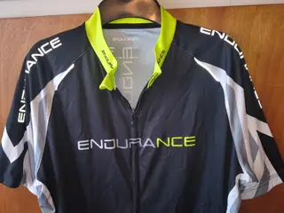 ENDURANCE CYKEL TRØJE, 2XL, SOM NY