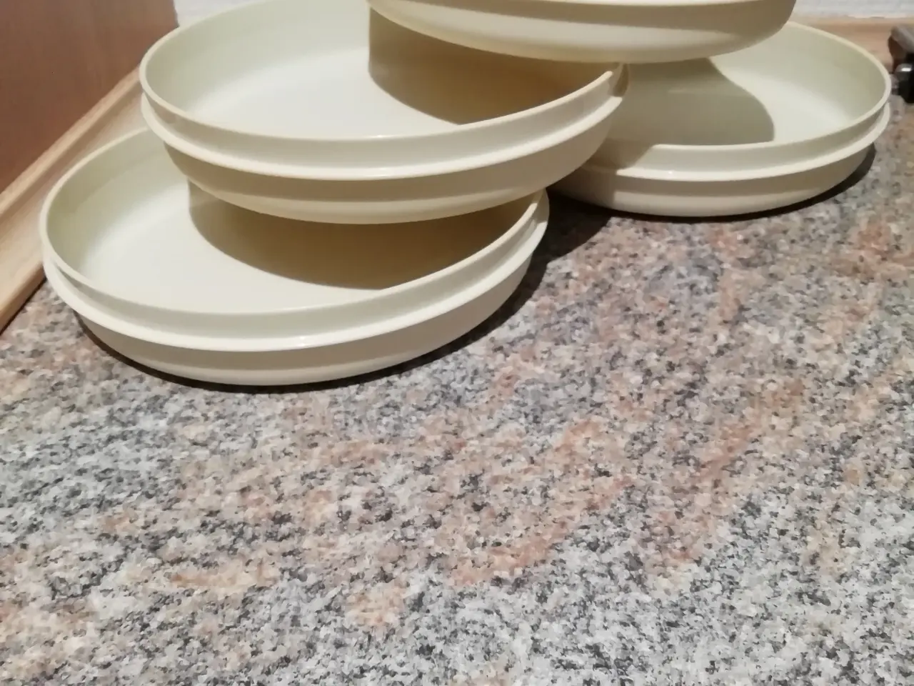 Billede 3 - skål og spiseskåle, Tupperware