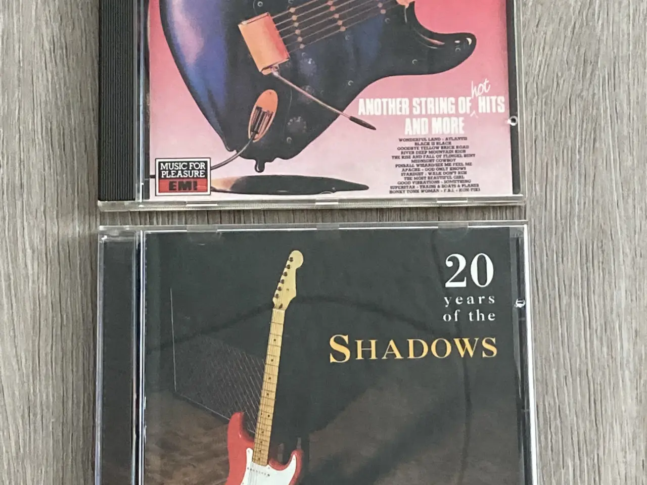 Billede 1 - 2 CD’er med The Shadows