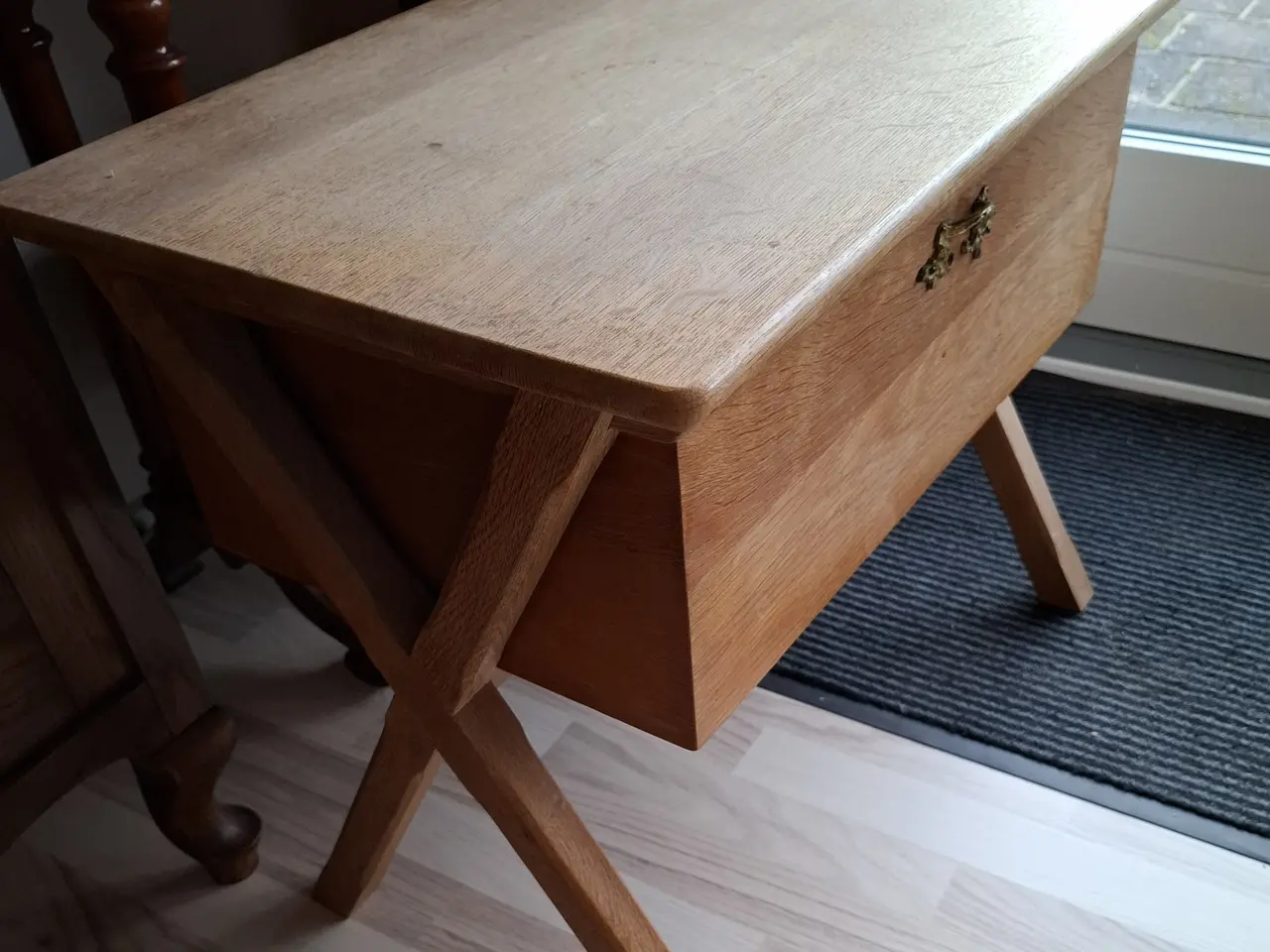 Billede 2 - Sybord egetræ med mange rum