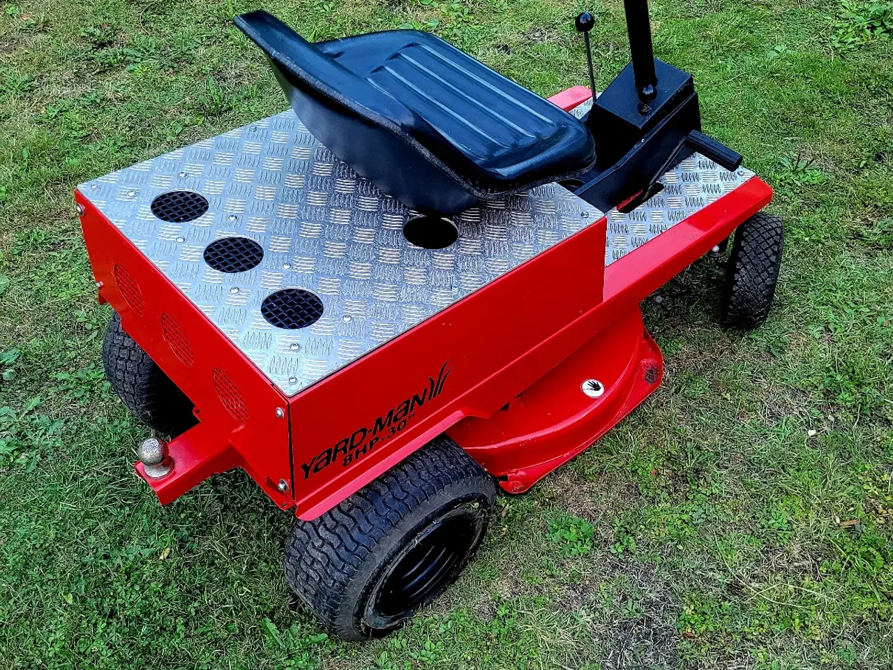Billede 4 - Yard-Man 8hp-30" havetraktor