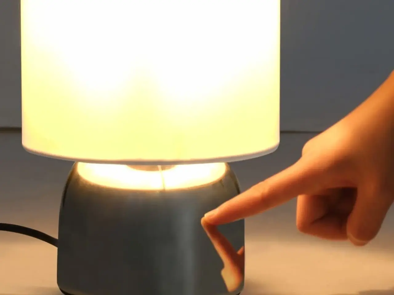 Billede 3 - Bordlamper 2 stk. touch-knap E14 hvid