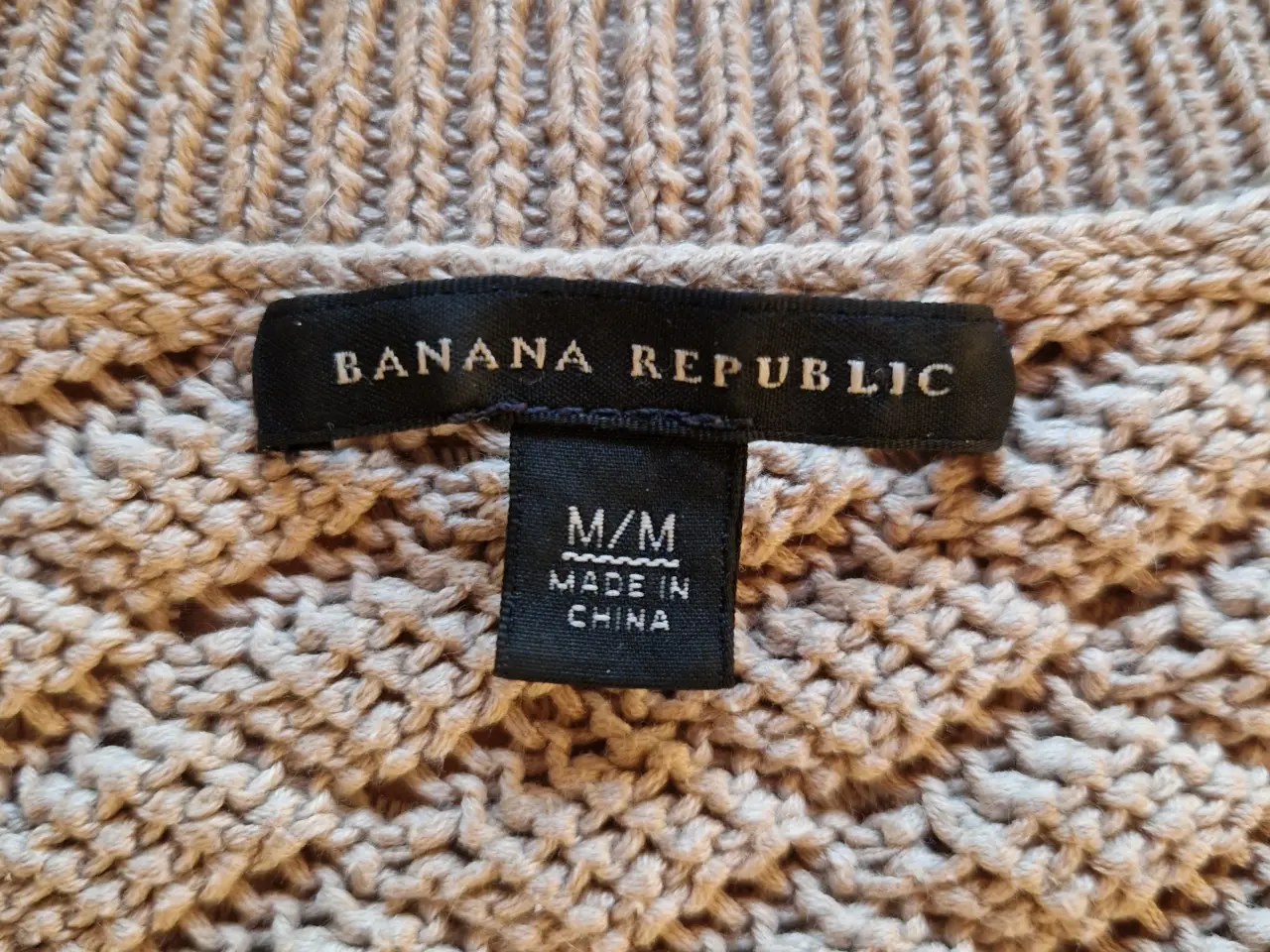 Billede 3 - Banana Republic sweater beige str. M dame
