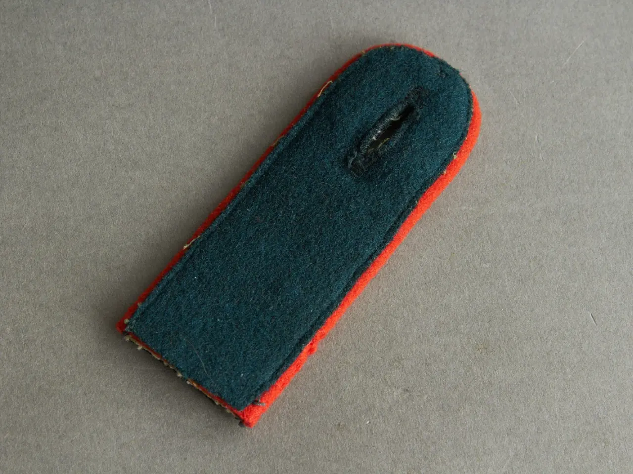 Billede 2 -  titel som: "Original tysk WW2 skulderklap ,ww2 ,