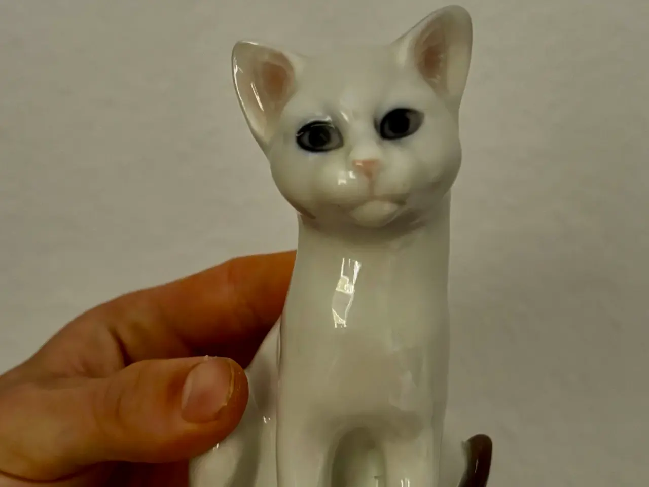 Billede 7 - ✨ Bing & Grøndahl porcelæns killing – hvid kat mod