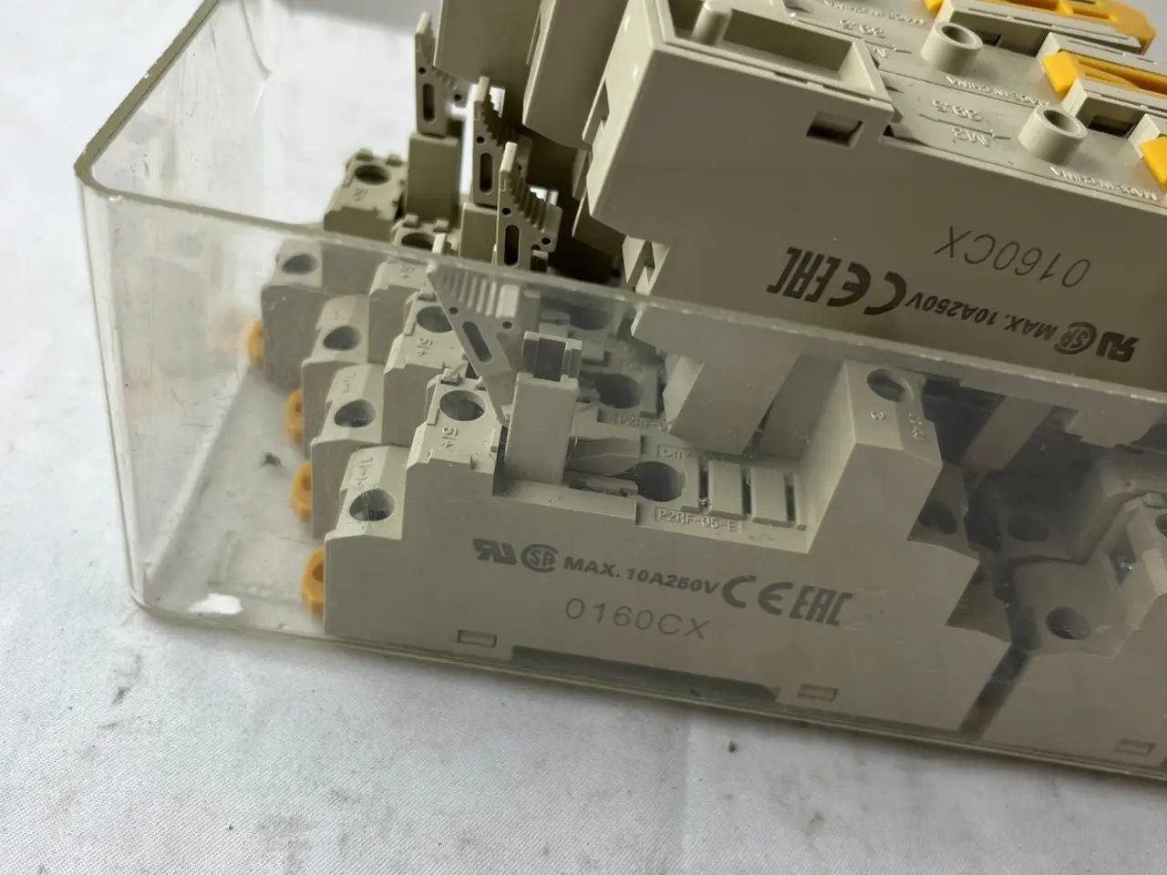 Billede 2 - Omron P2RF-05-E relæ Socket parti DIN Rail 5-Pin
