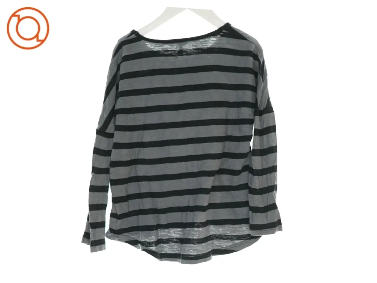 Billede 2 - Bluse med striber (str. 7-8 år)