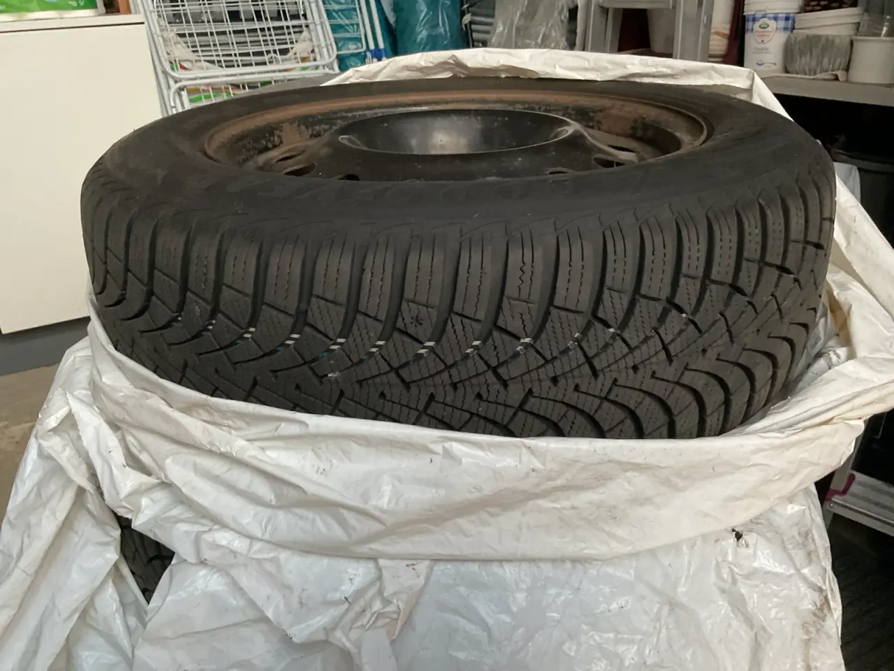 Billede 1 - Goodyear  M+S 205/60 R 16   