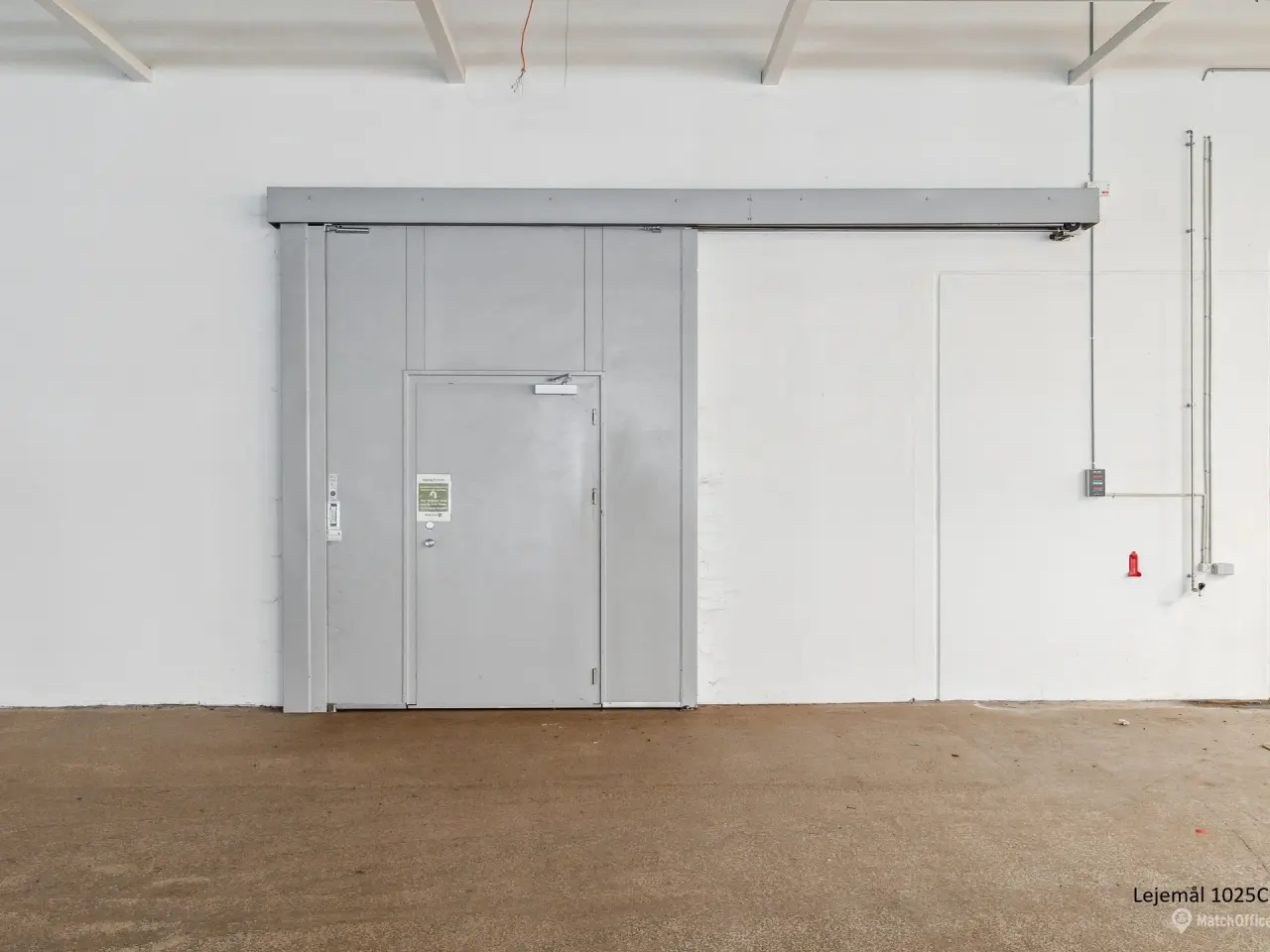 Billede 5 - Logistiklejemål med porte og ramper og en loftshøjde op til 10 meter