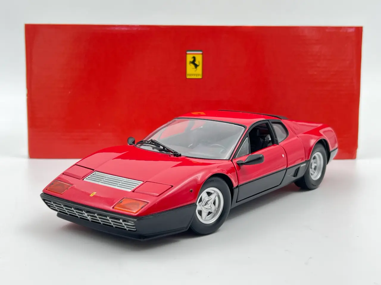 Billede 2 - 1976 Ferrari 512 BB - KYOSHO - 1:18