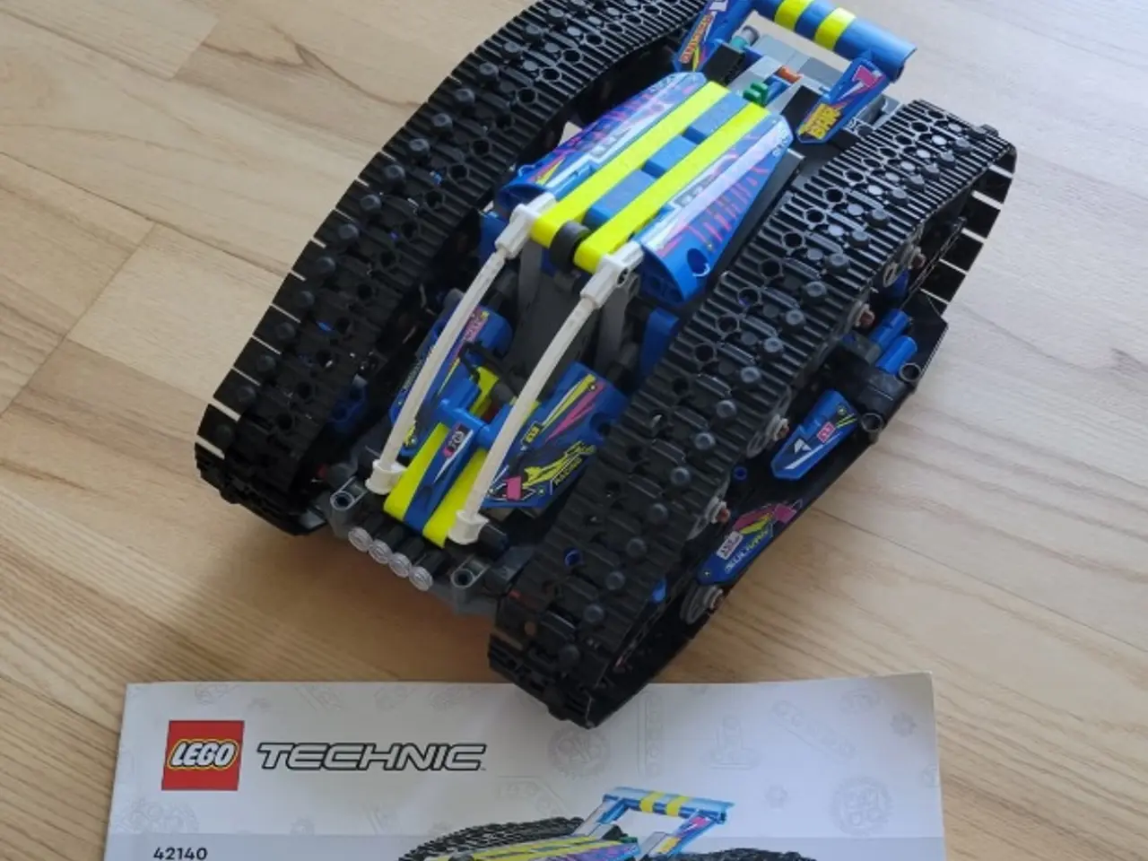 Billede 1 - Lego Technic App-styret forvandlingskøretøj 42140