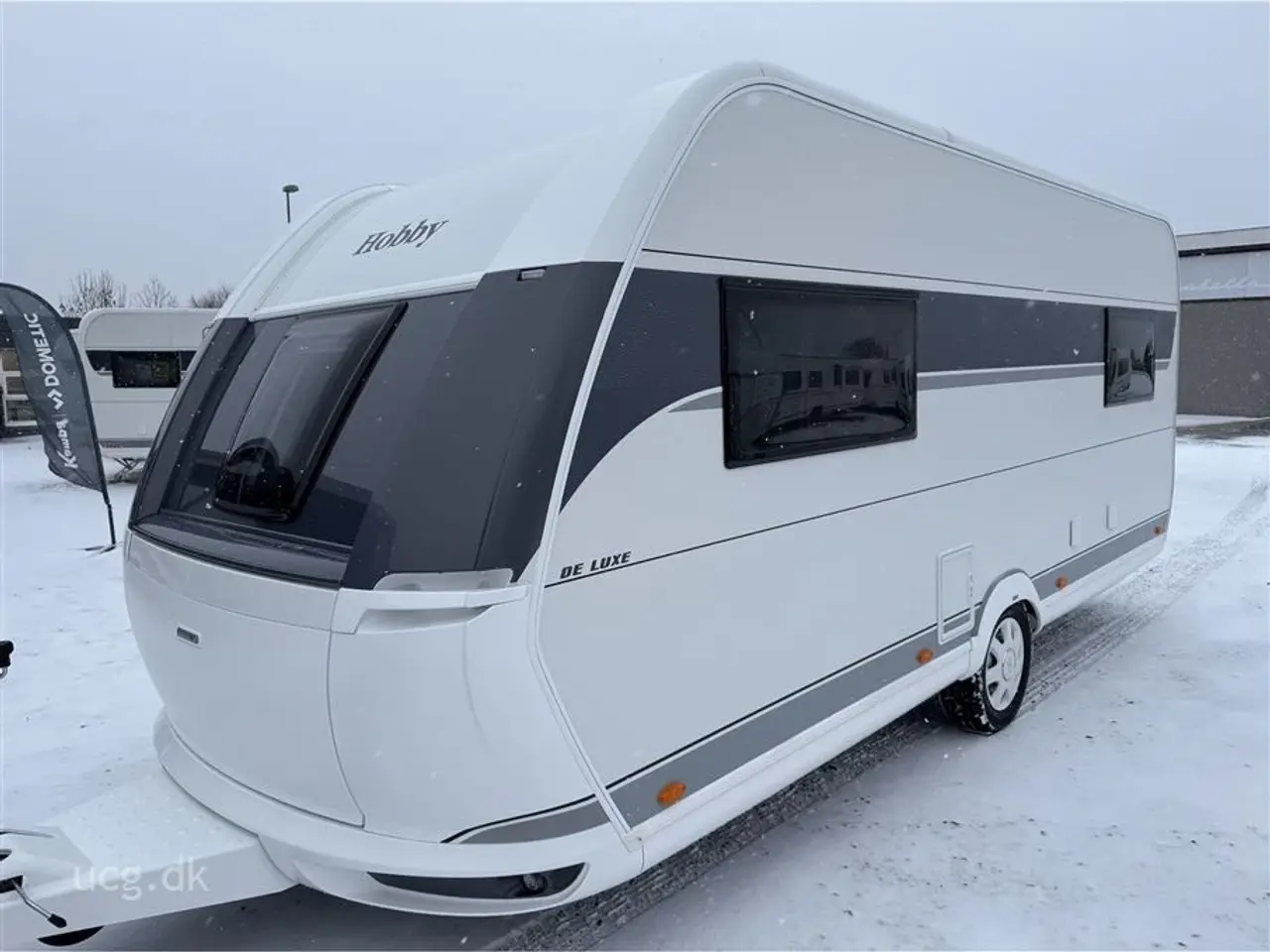Billede 3 - 2026 - Hobby De Luxe 495 UL   Prisen er inkl. klargøring, gastest, fugttest, syn og nummerplade.