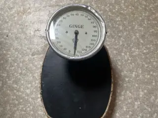 Gl. Ginge badevægt