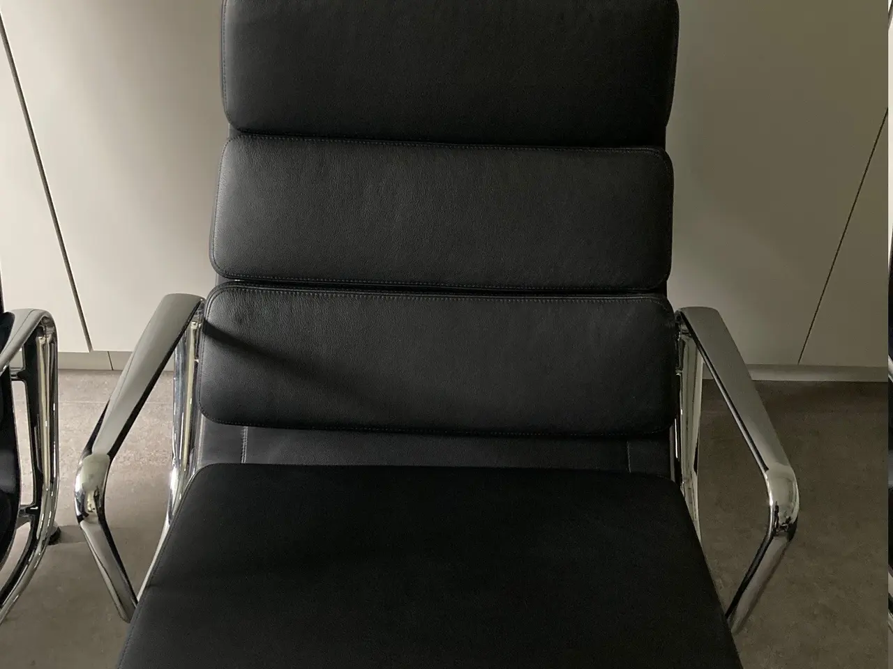 Billede 4 - Eames loungestol, model EA-222 Softpad