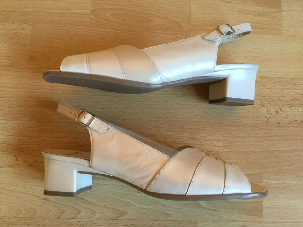 Billede 3 - Sandaler - Nye. Jenny by ara i str. 7 / 41