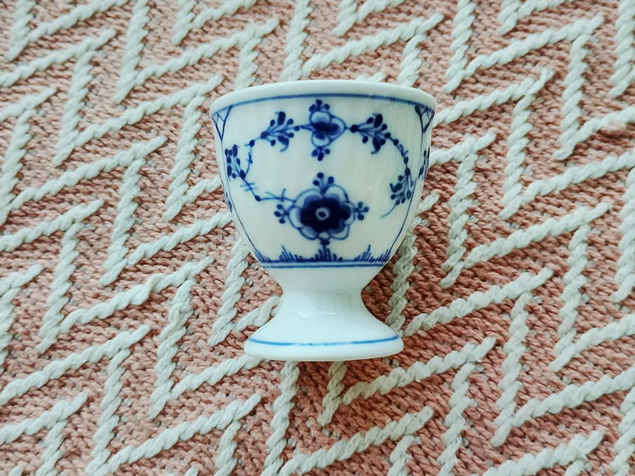 Billede 4 - Royal Copenhagen Musselmalet æggebæger 1/115