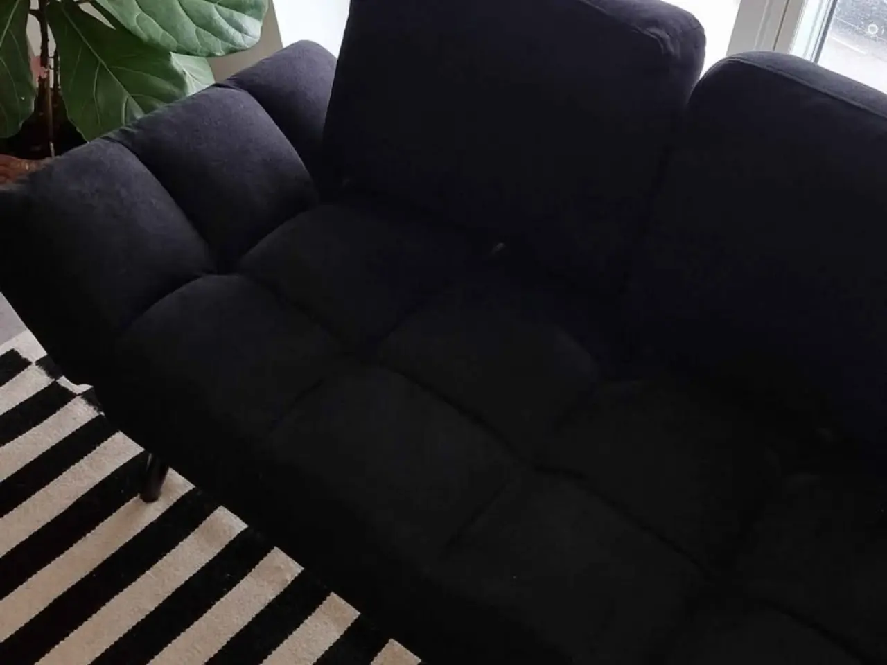 Billede 2 - Sort sofa fra Beliani
