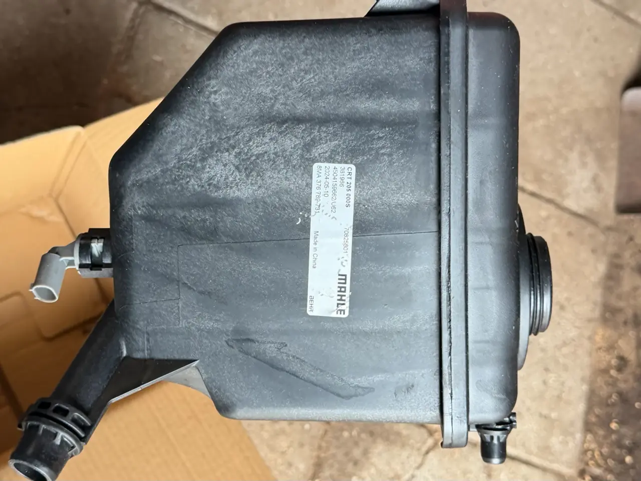 Billede 3 - BMW E60/E61 expationsbeholder.