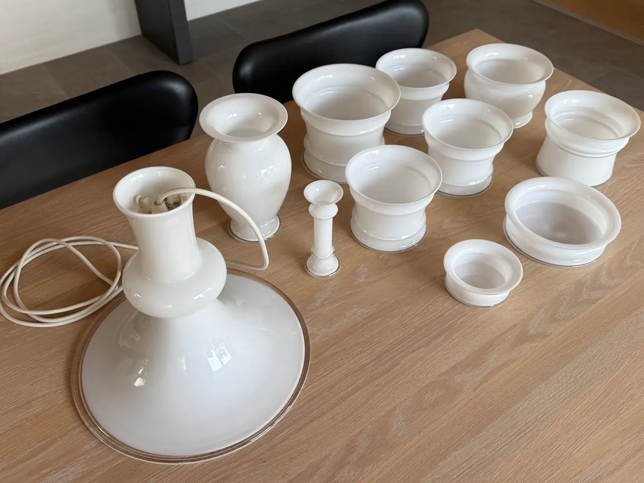 Billede 1 - Holmegaard lampe, vaser, skåle mv. i hvid Opal