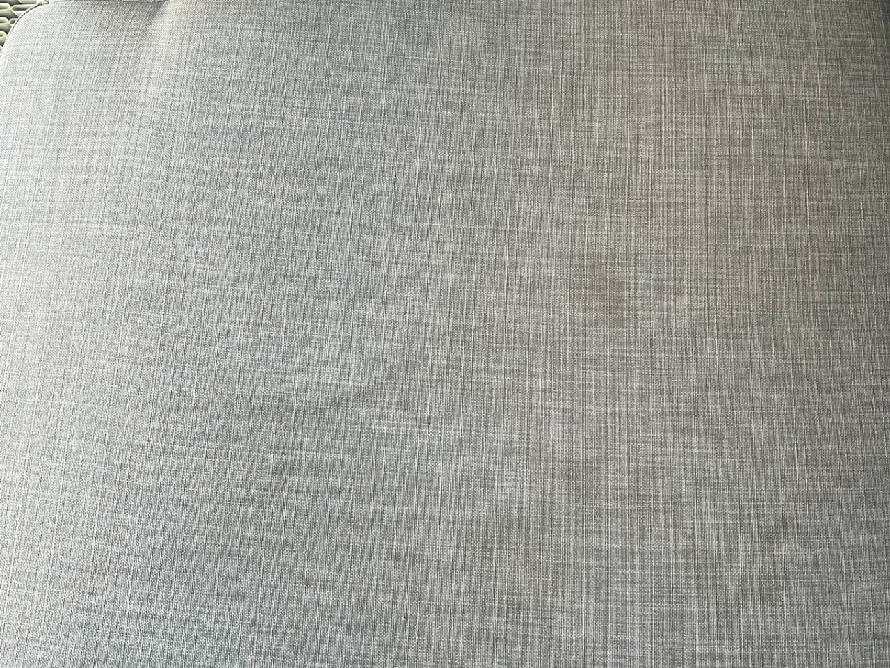 Billede 2 - Grå sofa med chaiselong