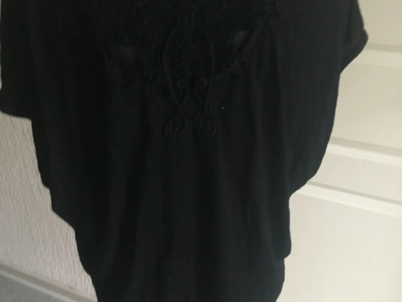 Billede 3 - Helt ny Flamant Rose bluse str. 38 sort
