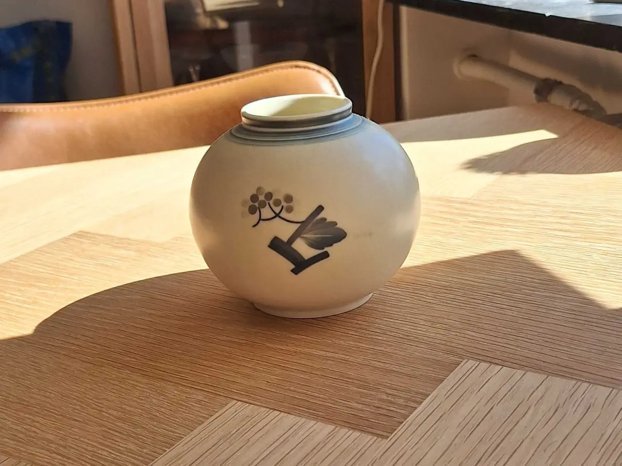 Billede 2 - Antik kuglevase