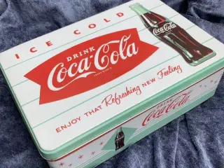 Coca-cola metaldåse – 24x16x7