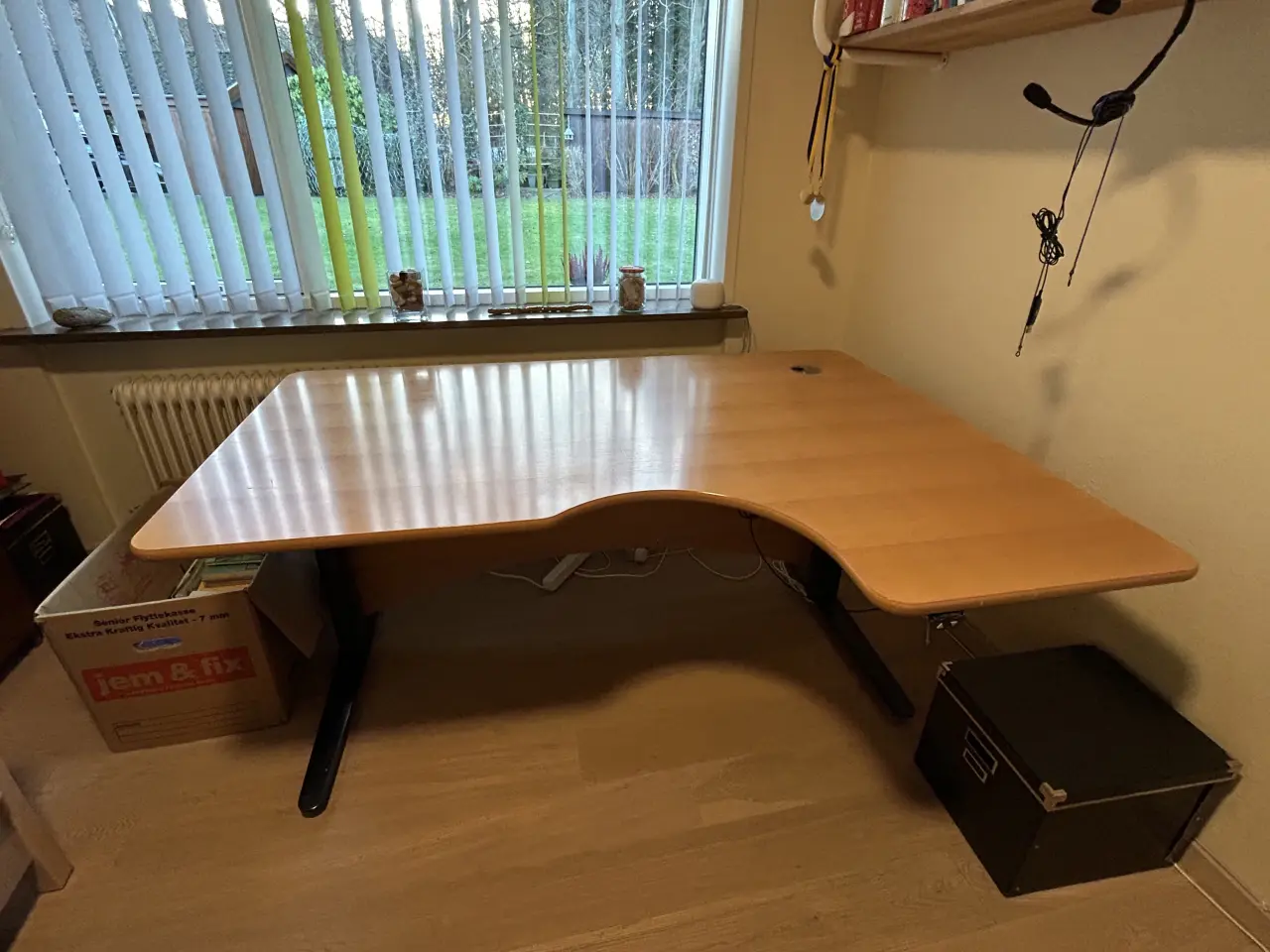 Billede 1 - Hæve sænkebord sælges