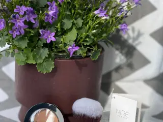 Bronzer af Sandstorme Scandinavia/børste fra Niré 
