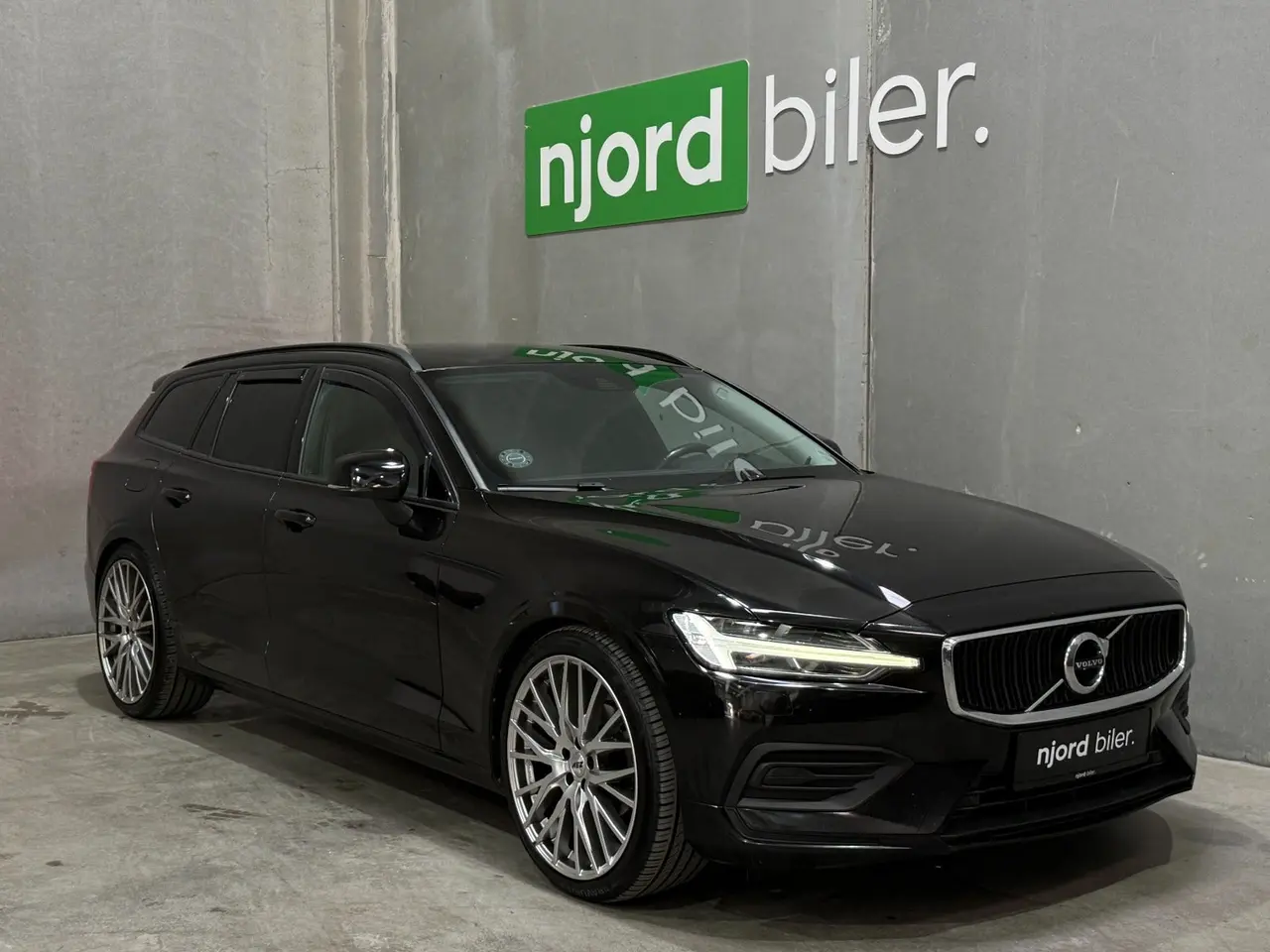 Billede 1 - Volvo V60 2,0 D4 190 Momentum aut.