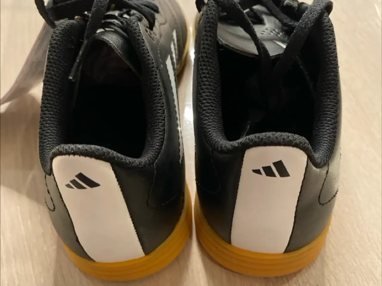 Billede 3 - Sneakers str. 35.5 Adidas -NY