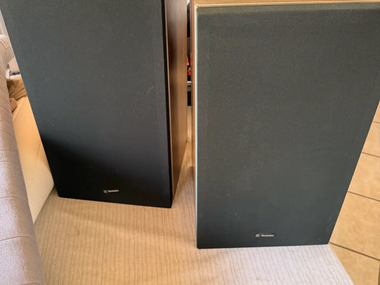 Billede 13 - Technics SB-402 med originale 3 benet fødder