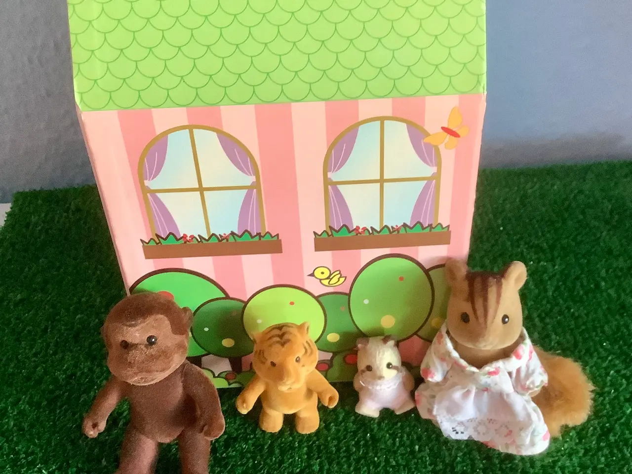 Billede 1 - Sylvanian Families med Medusa hus.