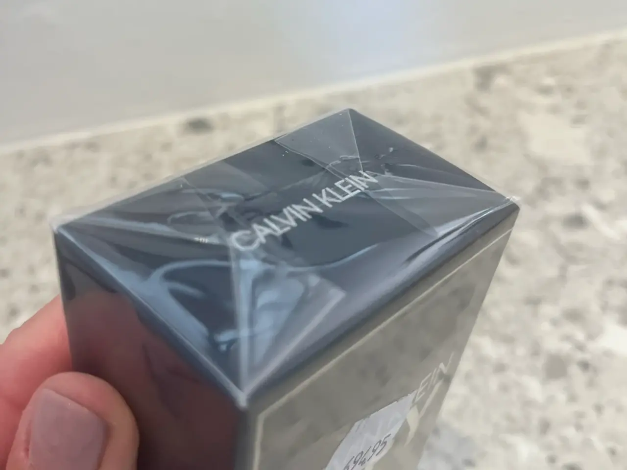 Billede 8 - Calvin Klein rygsæk og parfume
