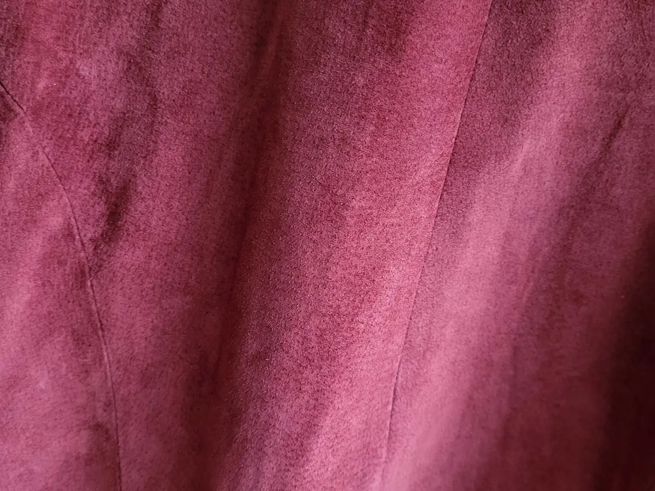 Billede 3 - Vintage ruskinds jakke i vinrød/rosa farve, str. L