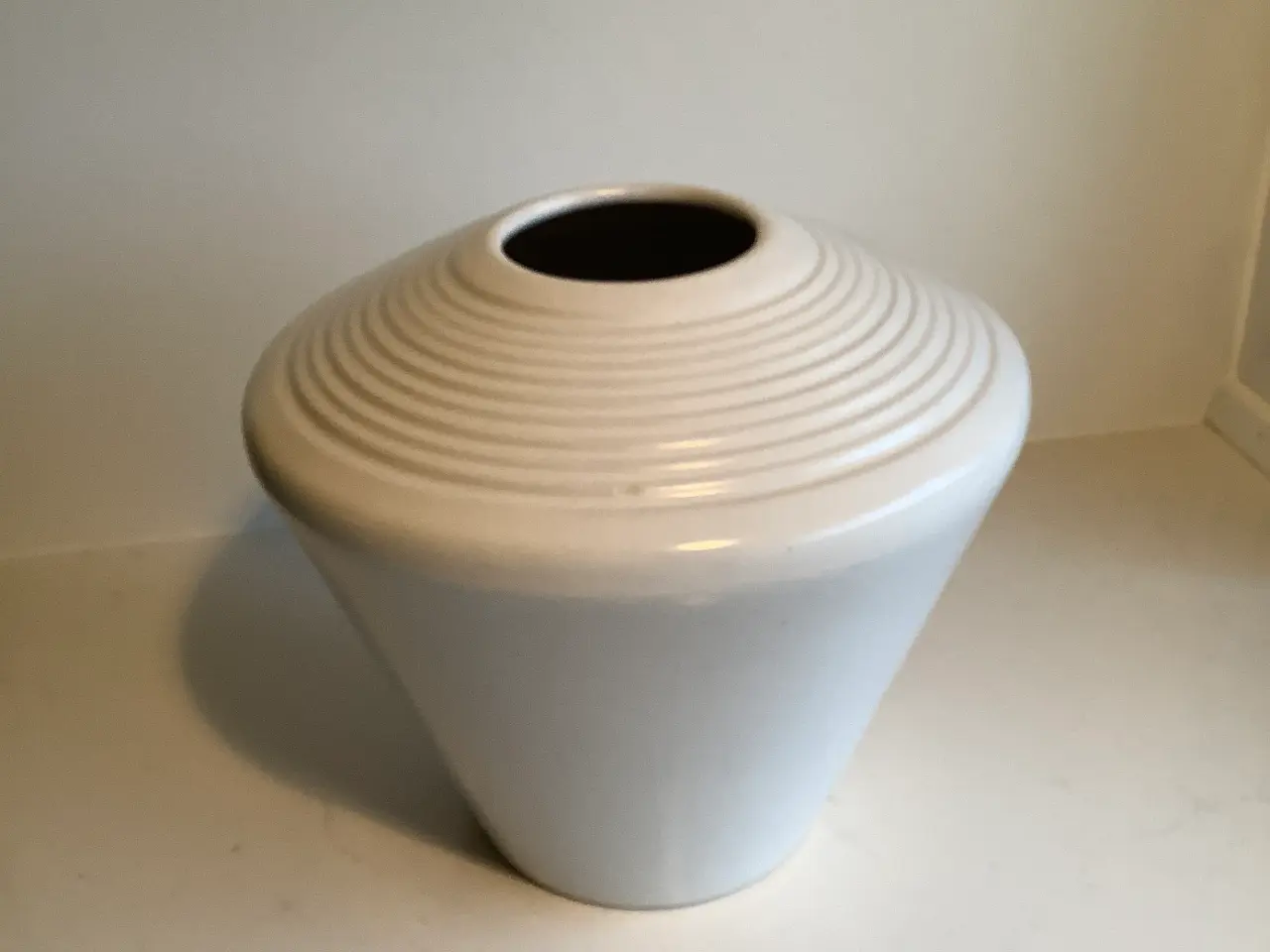 Billede 6 - Hvid vase keramik